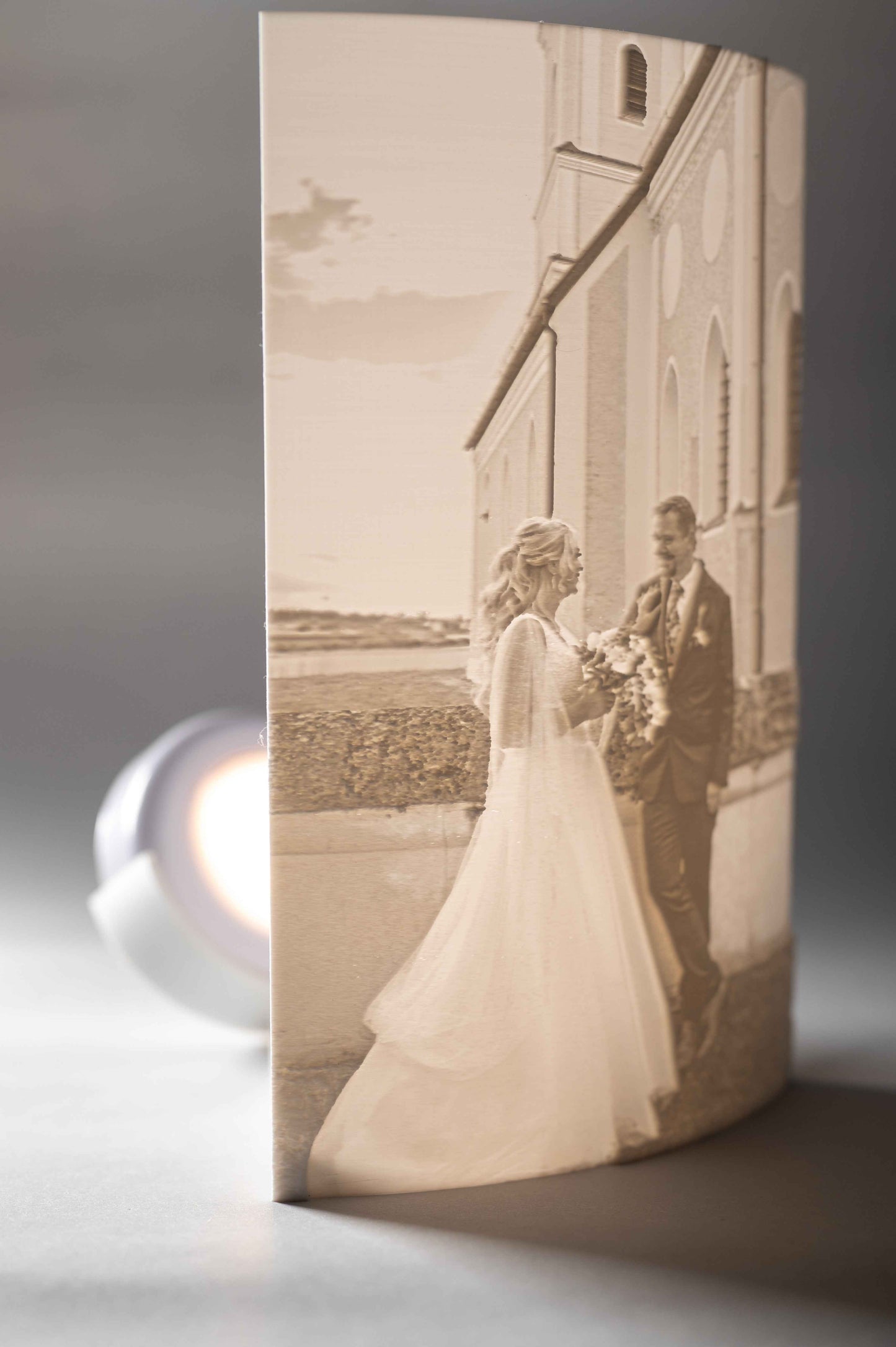 Personalisiertes 3D Lichtbild mit LED | Ihr Foto als Lithophanie Lampe | Einzigartiges Fotogeschenk für Hochzeit, Geburtstag & Erinnerung | Handgefertigt in Deutschland