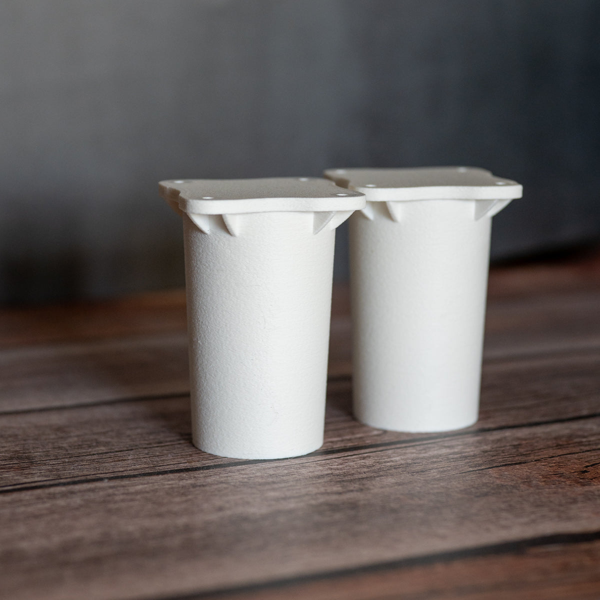 GraviLegs VELVET – Möbelfüße mit feiner Struktur