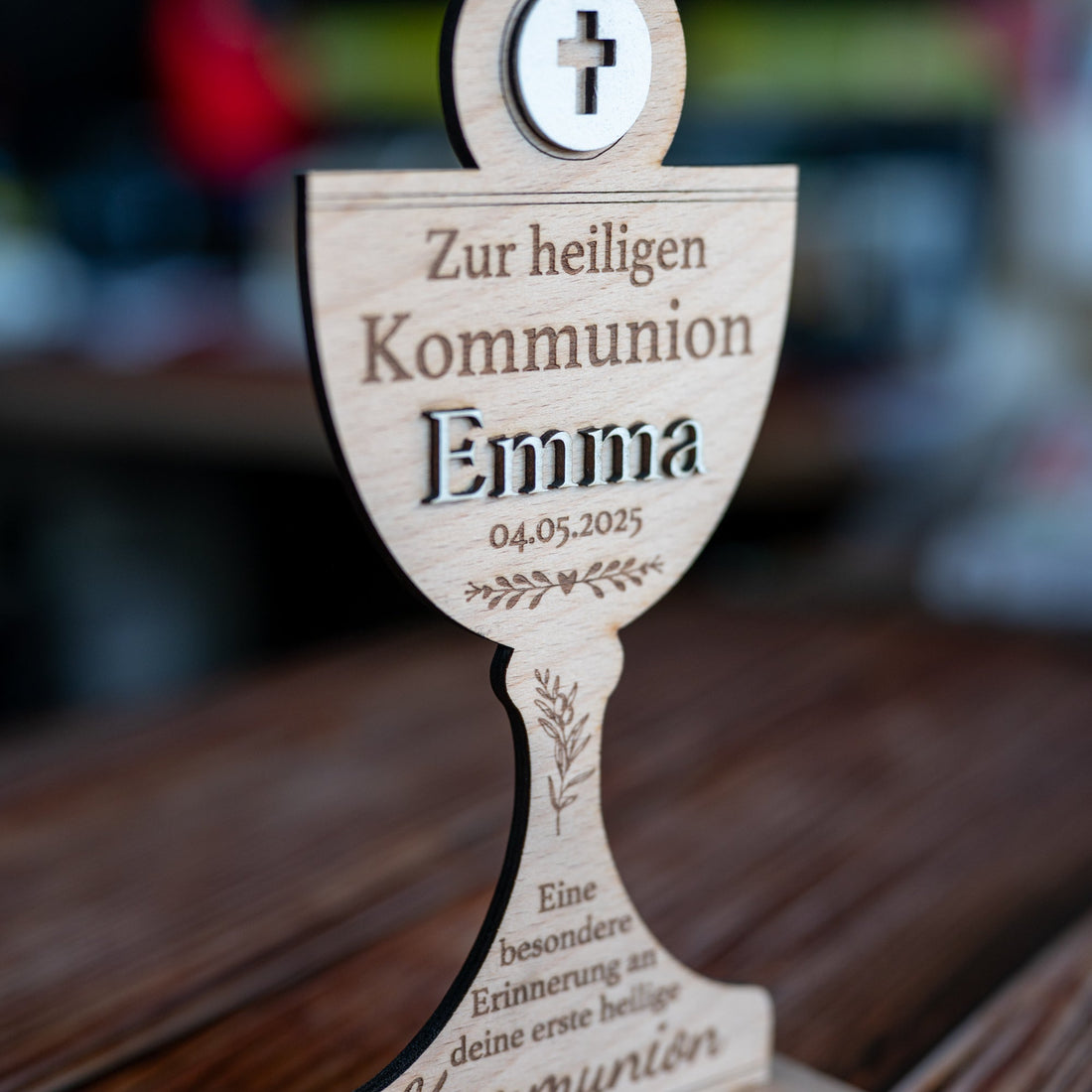 Holzgravur personalisiertes Geschenk GraviCraft