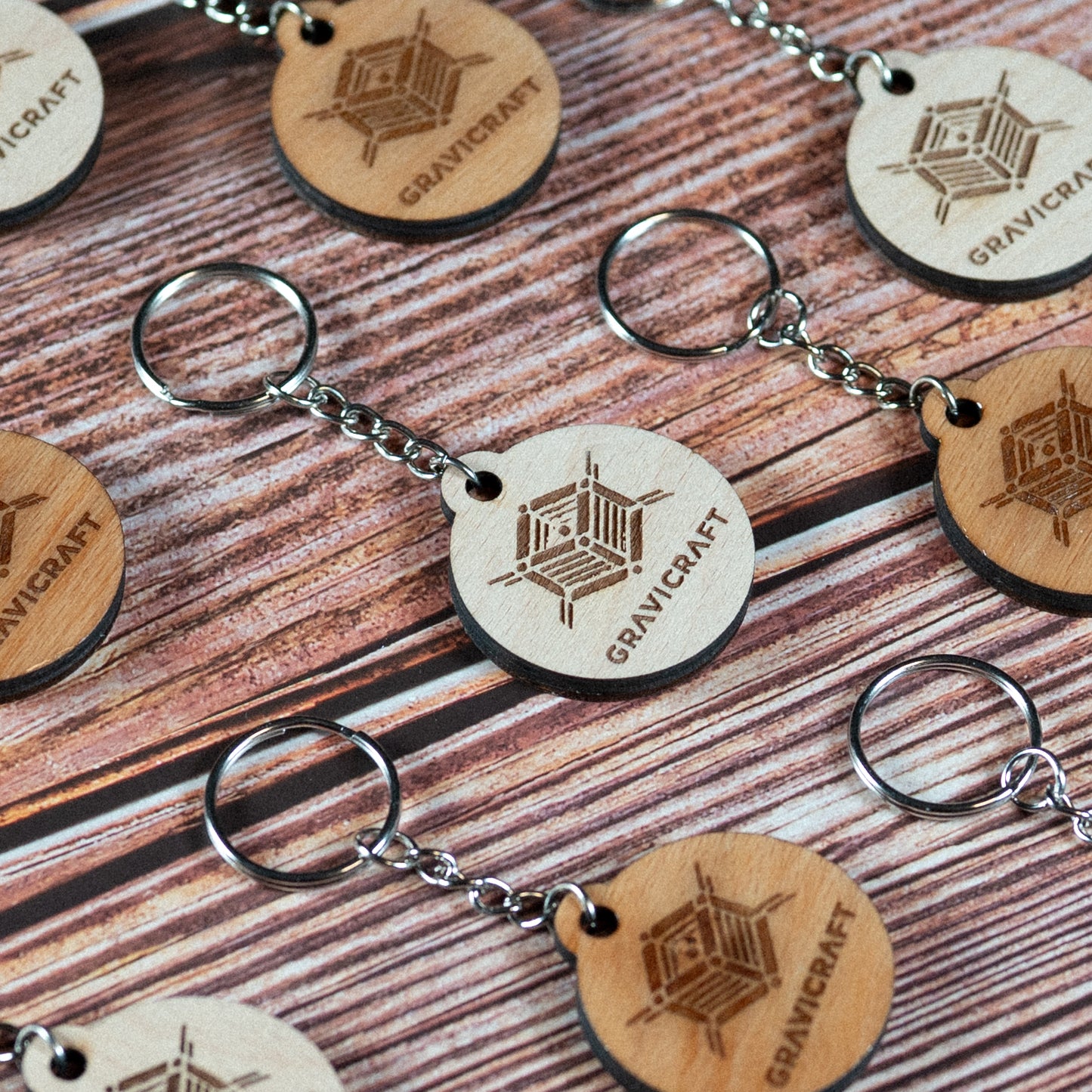 Personalisierter Holz Schlüsselanhänger mit Gravur & NFC-Chip – Digitale Visitenkarte mit QR-Code | Handmade Geschenk