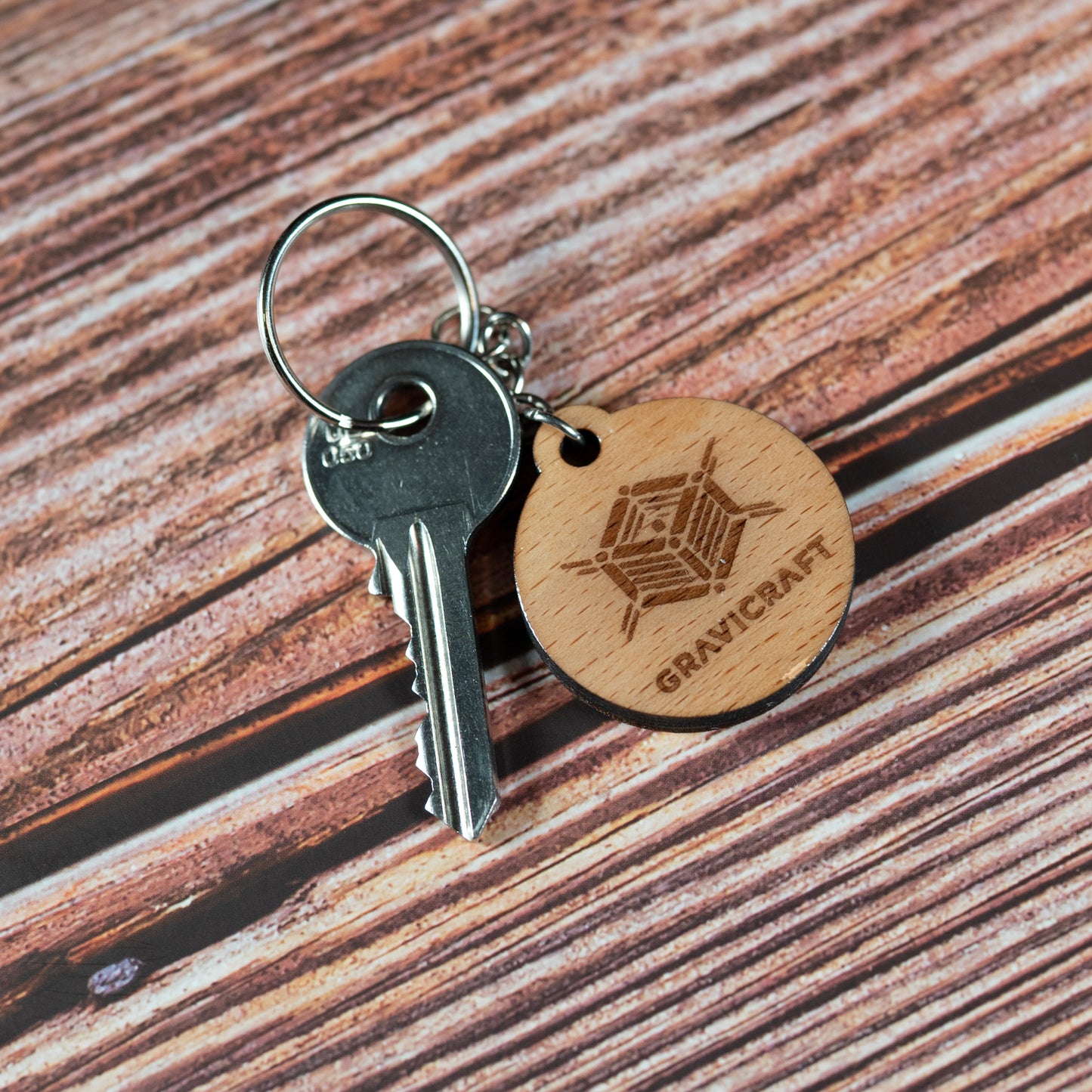 Personalisierter Holz Schlüsselanhänger mit Gravur & NFC-Chip – Digitale Visitenkarte mit QR-Code | Handmade Geschenk