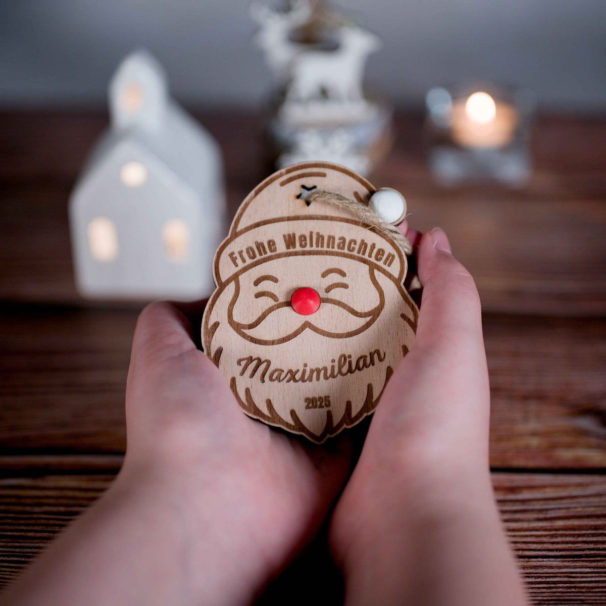 Personalisierter Weihnachtsmann-Anhänger als Christbaum-Dekoration