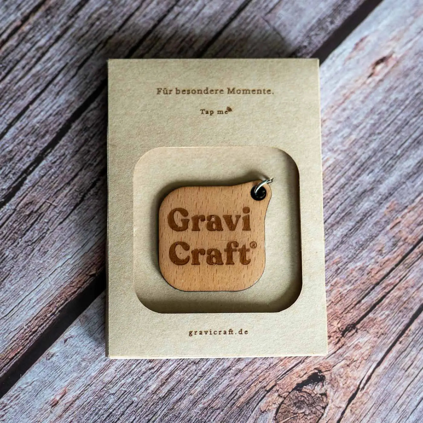Premium NFC Business Tag mit Crystal Resin & Logo | Digitale Visitenkarte aus Holz | NFC Schlüsselanhänger für Unternehmen