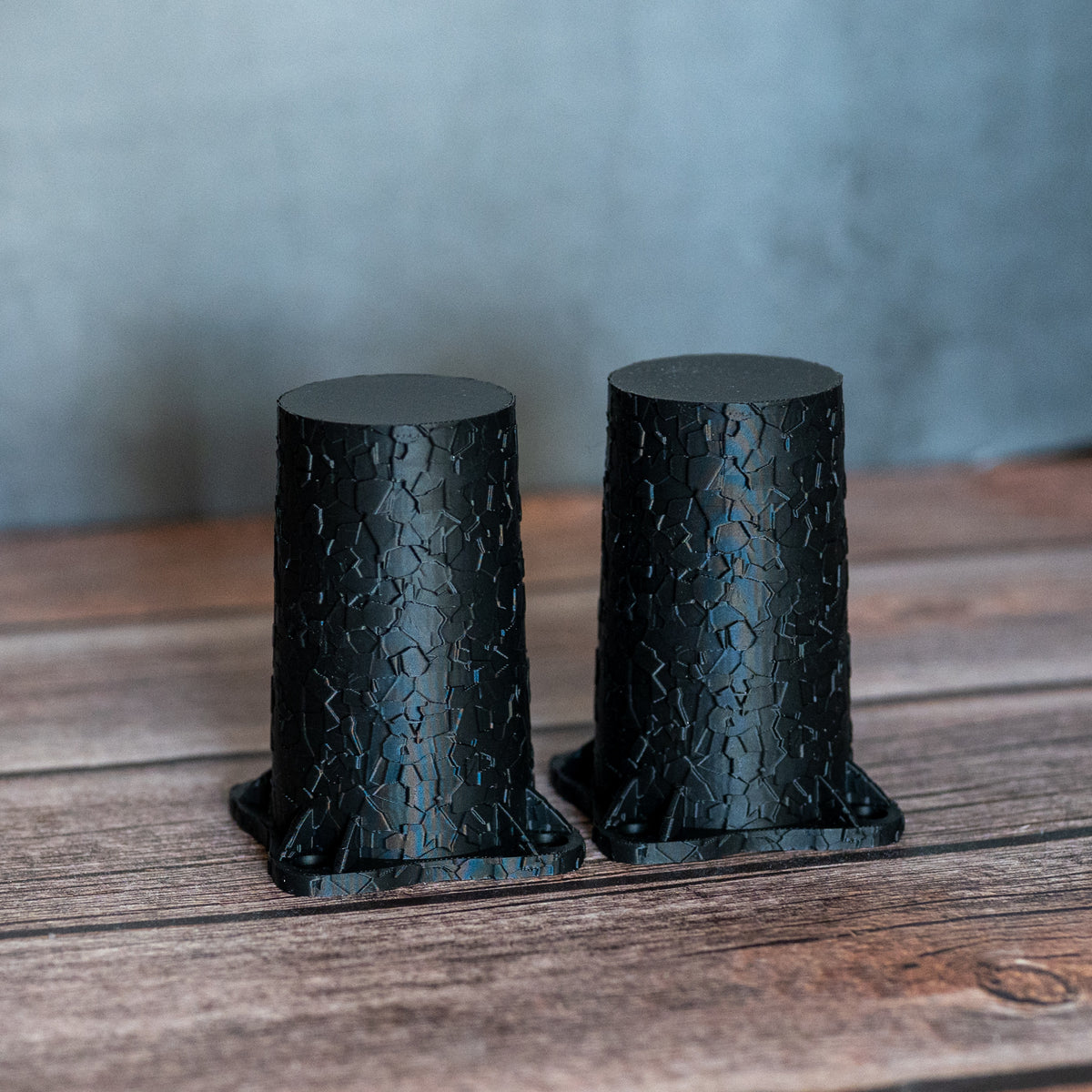 GraviLegs VORONOI – Designer Möbelfüße mit Struktur
