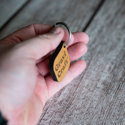 Massiver QR-Code Business Tag | 6mm Heavy Oak-Style | Handgewachst