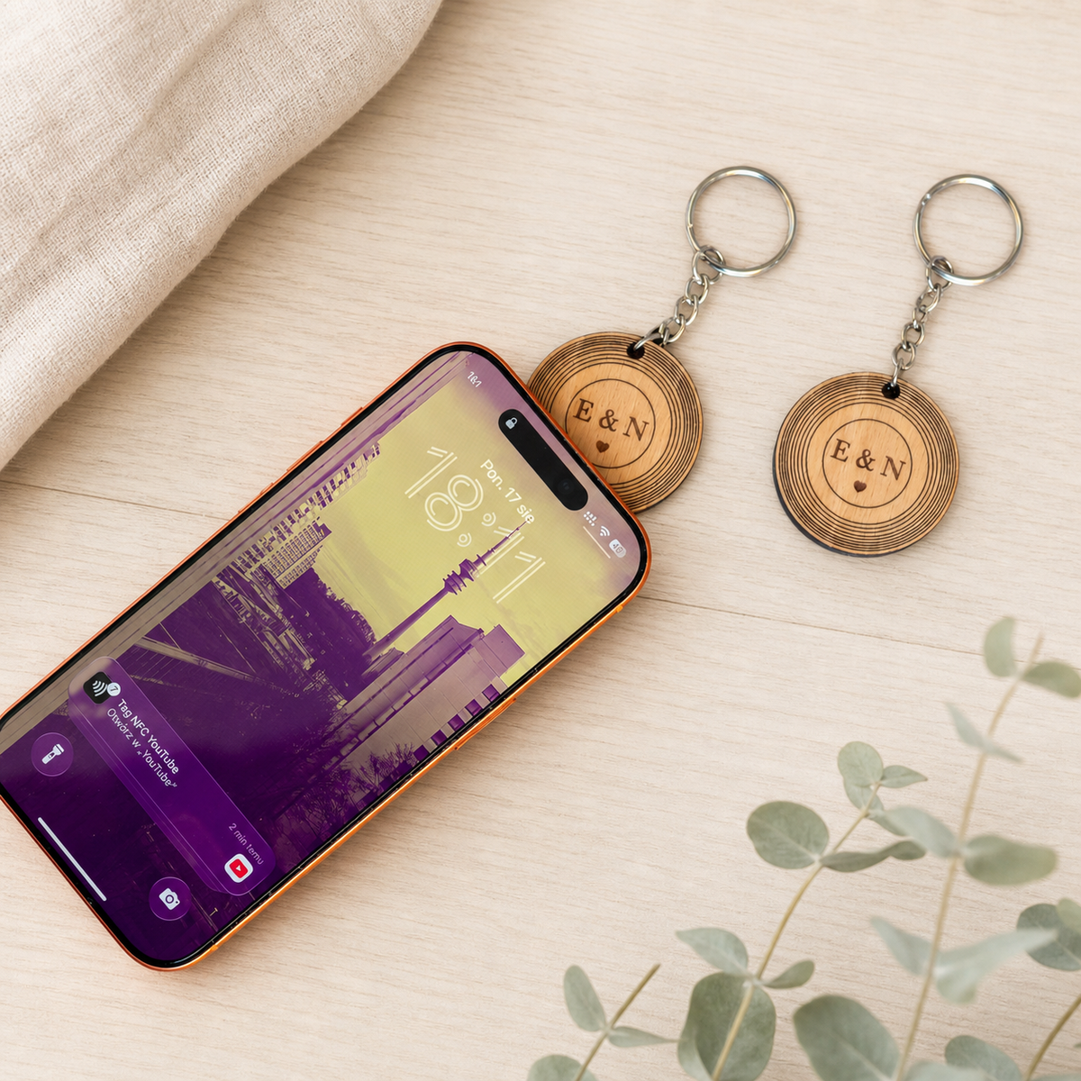 Personalisierte Mini-Vinyl Anhänger für Paare mit NFC-Funktion