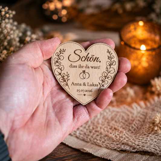 Personalisiertes Gastgeschenk Hochzeit, Kommunion & Taufe – Holz Herz Magnet mit Premium Tee