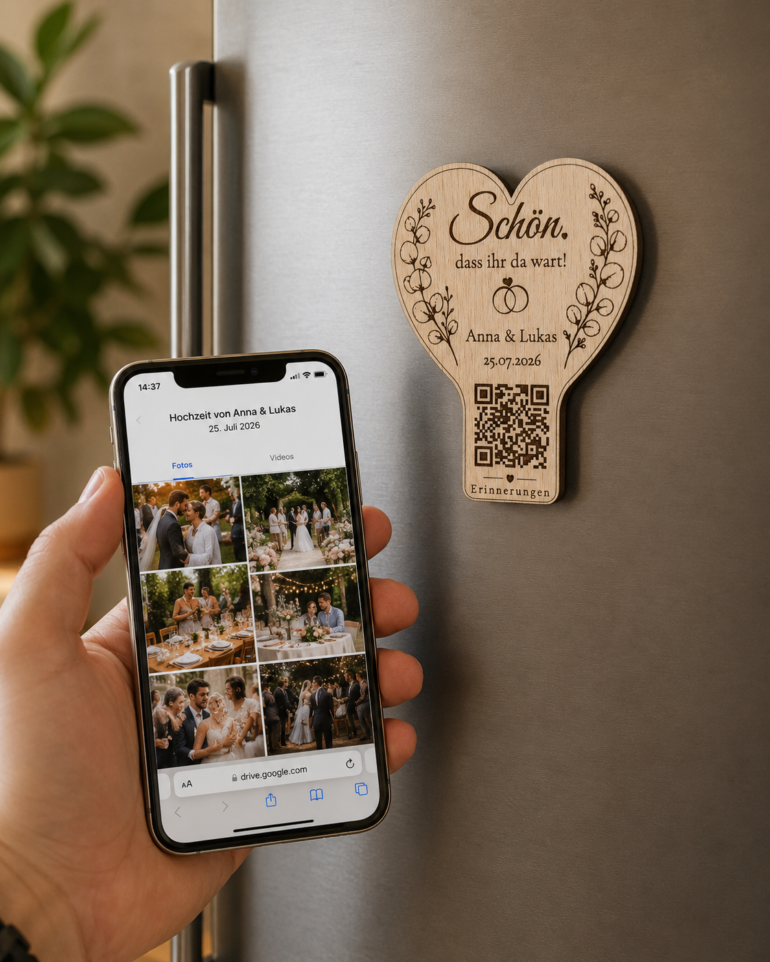 Personalisierter Hochzeitsmagnet mit QR-Code aus Holz – Personalisiertes Gastgeschenk mit Fotogalerie | Optional mit Dallmayr Tee & Organza-Beutel