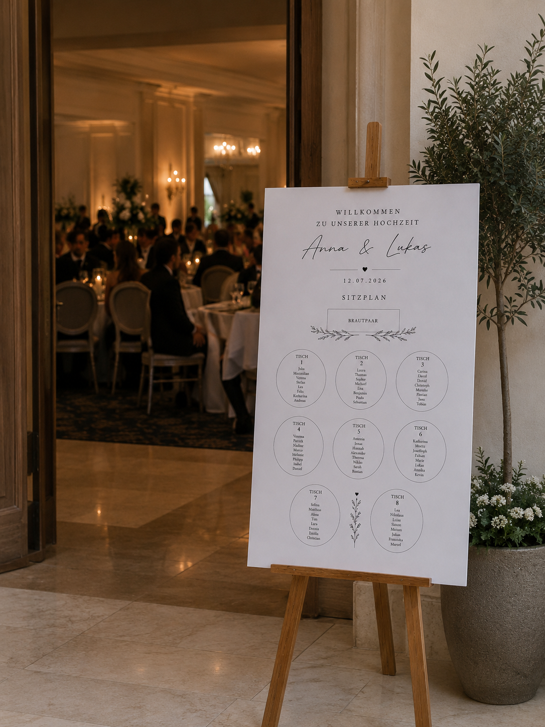 Personalisierter Sitzplan Hochzeit auf Staffelei – Moderne Wedding Seating Chart Schwarz Weiß Gold | Premium Hochzeitsdeko