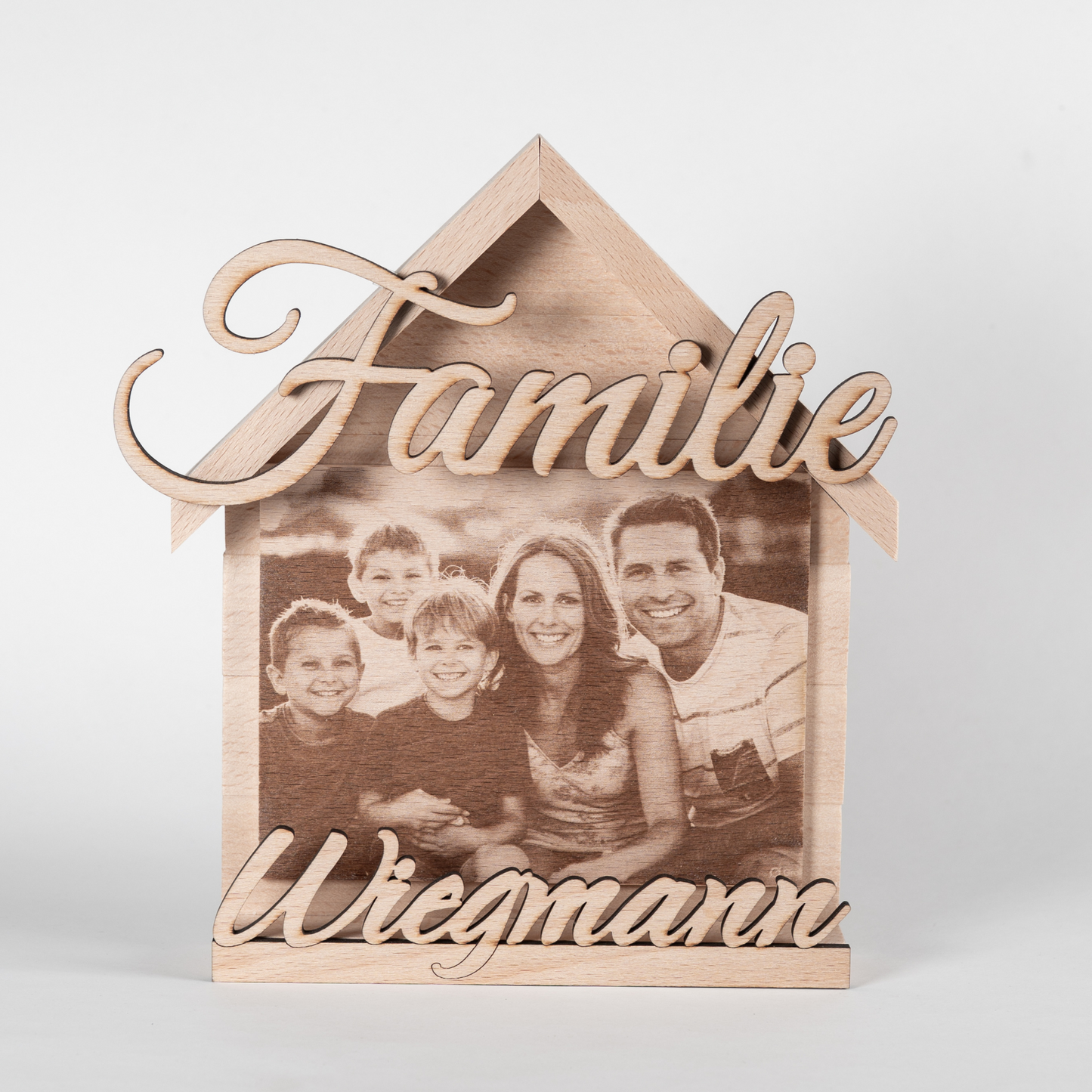 GraviCraft Familienfoto aus Holz – Personalisiertes Geschenk mit Gravur & Namen | Holzbild mit Foto