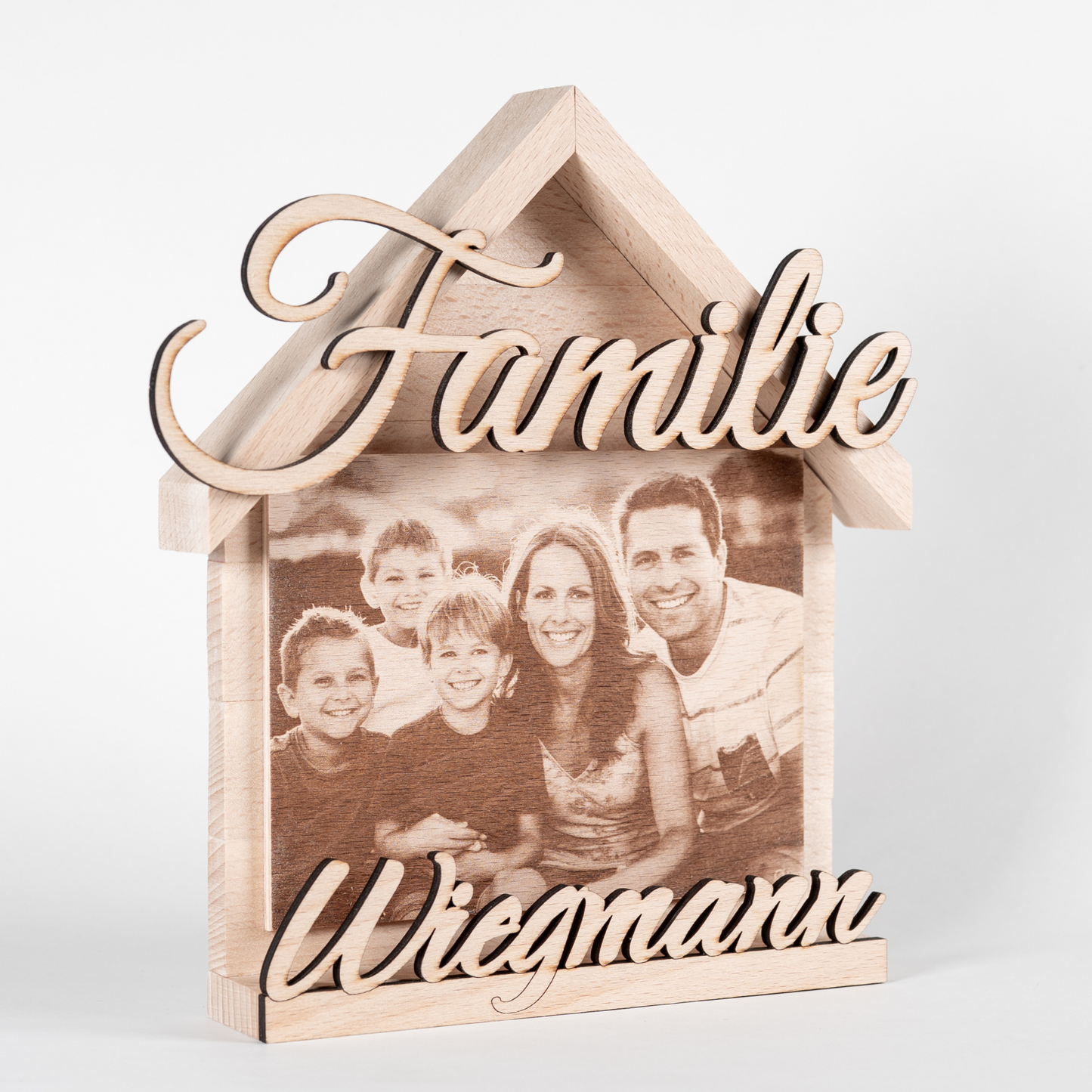 GraviCraft Familienfoto aus Holz – Personalisiertes Geschenk mit Gravur & Namen | Holzbild mit Foto